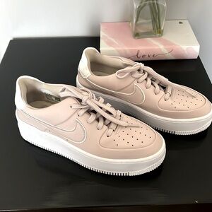 Nike Air Force 1 Sage Low Platform Sneaker - women’s size 6